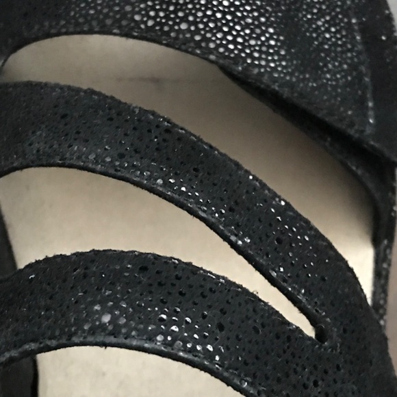 Aravon Sandals Leather Upper Women's Size 9 Black Open Toe 2-Inch Heel - Picture 7 of 9